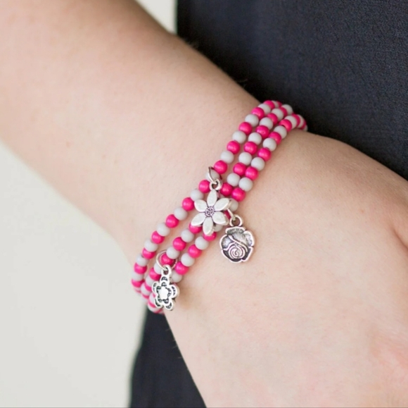paparazzi Jewelry - NWT Paparazzi Floral Pink & Silver Beads Charm Bracelet